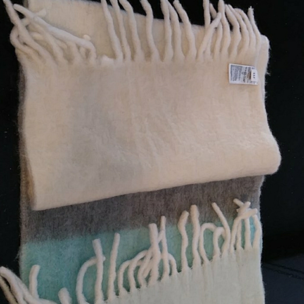 Gap Multi Colored Scarf - image 1